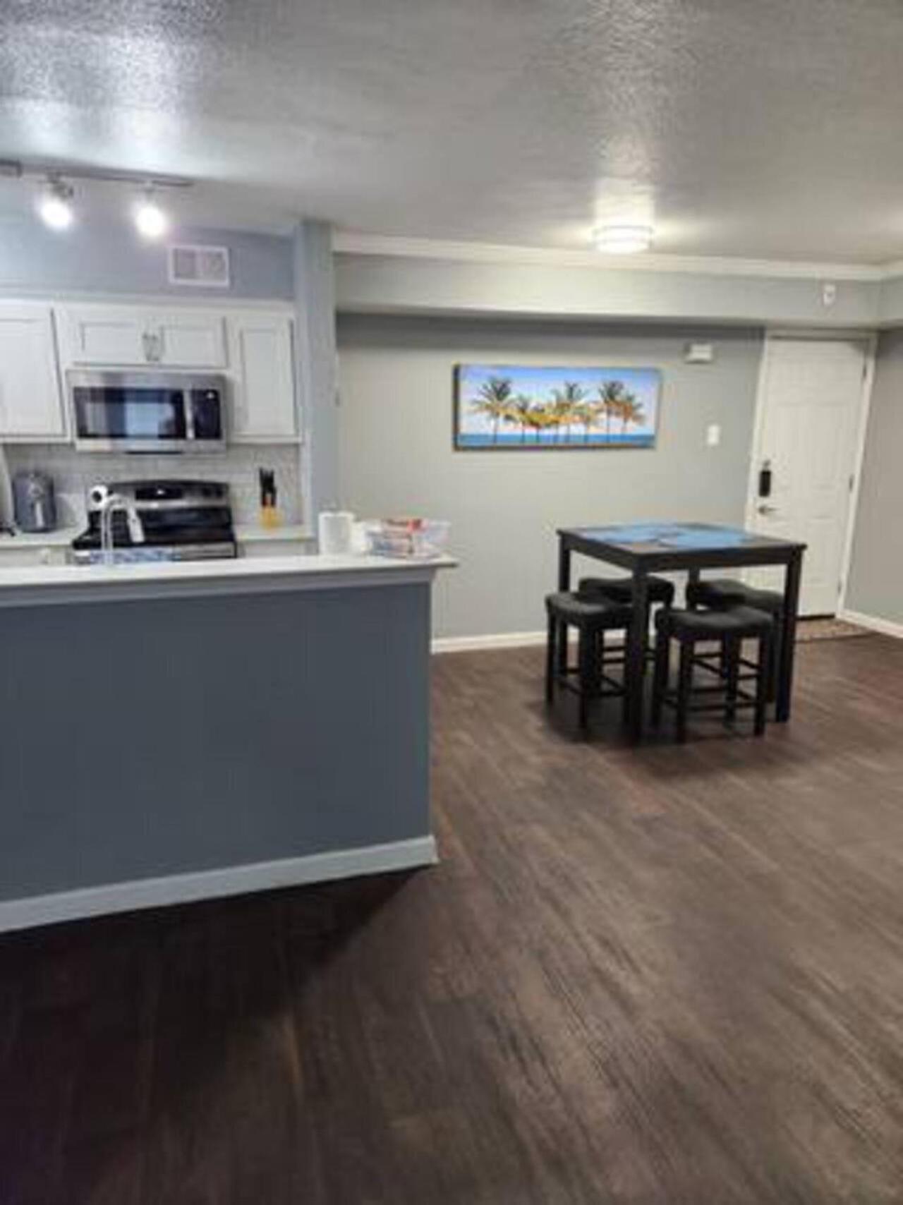 Blue Shark *B501* @ Medical Center 1Br Modern King Apartment With Private Patio 휴스턴 외부 사진